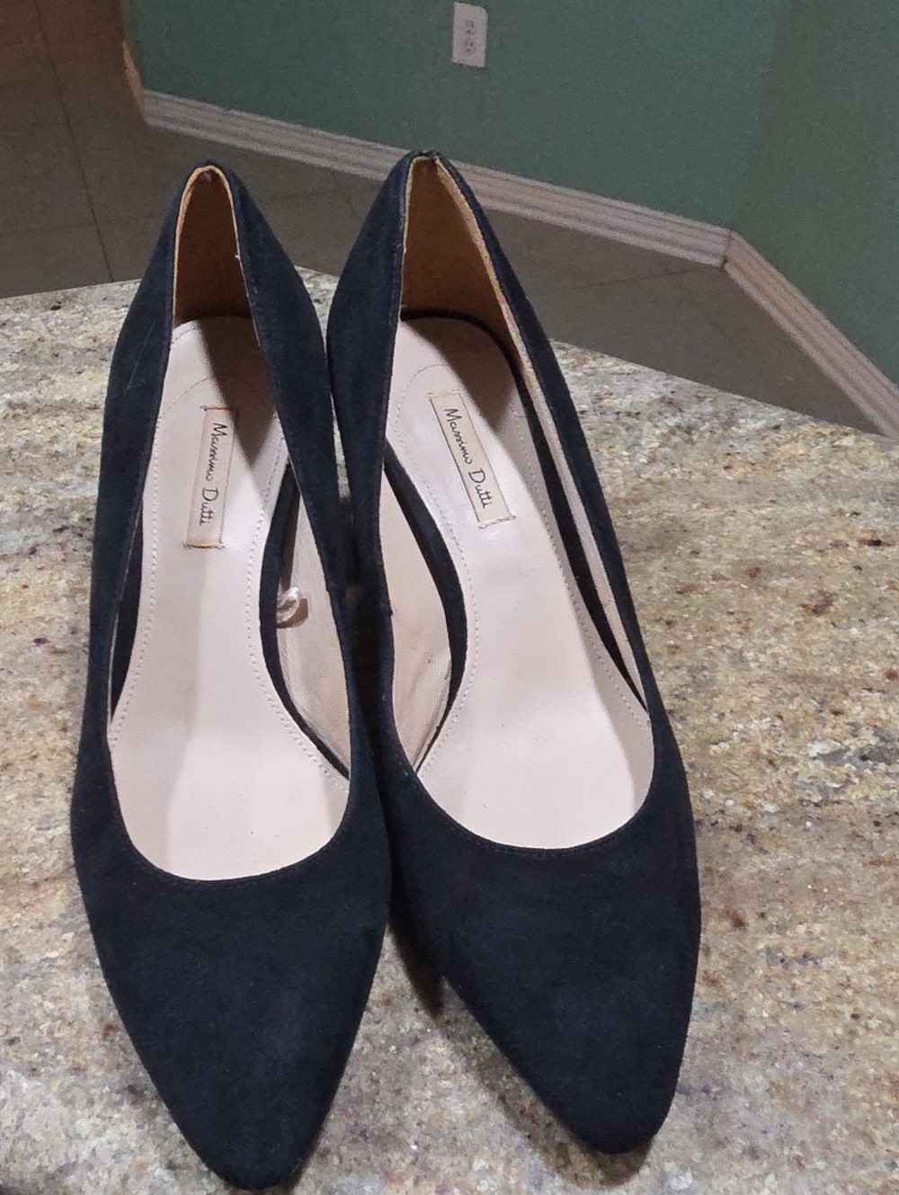 Massimo Dutti Black Suede Pumps Size EU39 / US 8.5